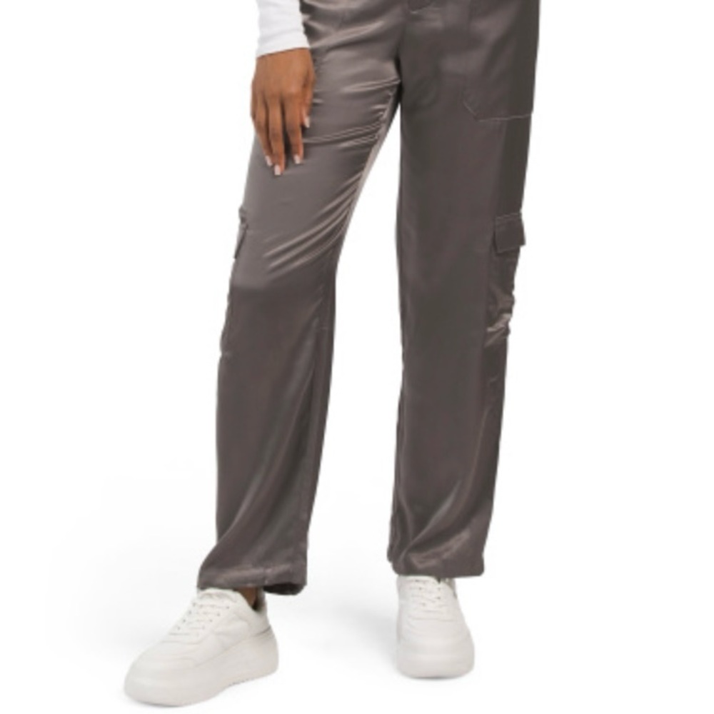 NWT szXS Young, Fabulous & Broke Finley cargo in gunmetal